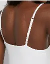 HNS_O9342_White_Detail01.webp